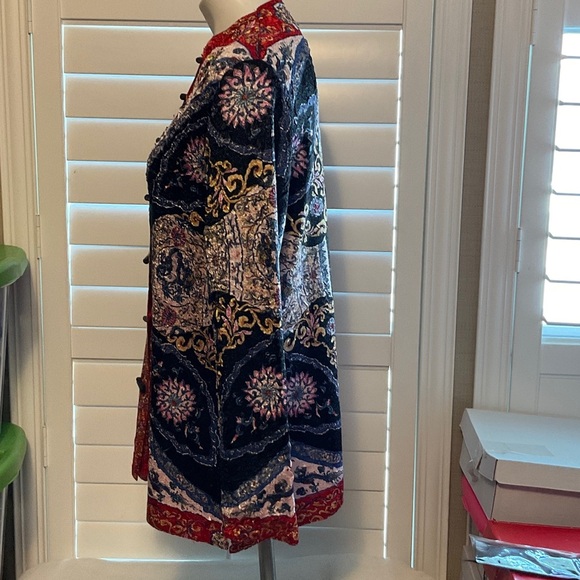 Vibrant Embroidered Women's Blazer - Picture 4 of 4